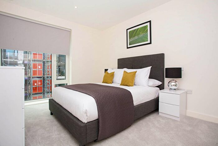 1 Bedroom Flat To Rent In Biring House, Woolwich, London, SE18