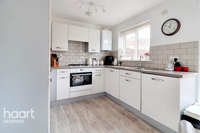 3 Bedroom End Of Terrace House To Rent In Cefn Adda Close, Newport, NP20