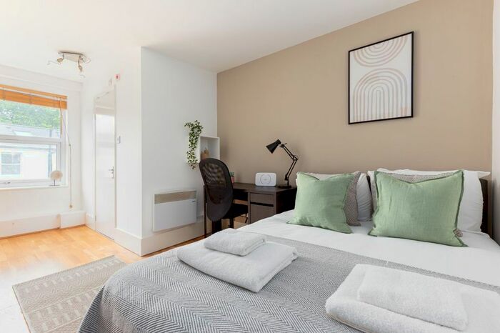 1 Bedroom Studio To Rent In Leinster Gardens, London, W2