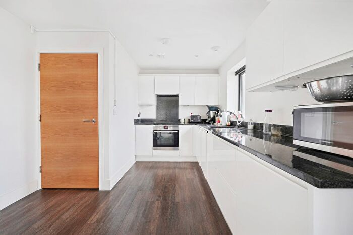 1 Bedroom Flat To Rent In Felton Hall House, George Row, SE16