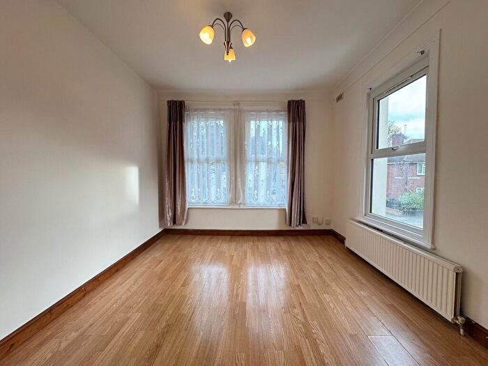 2 Bedroom Flat To Rent In Pearcroft Road, London, E11