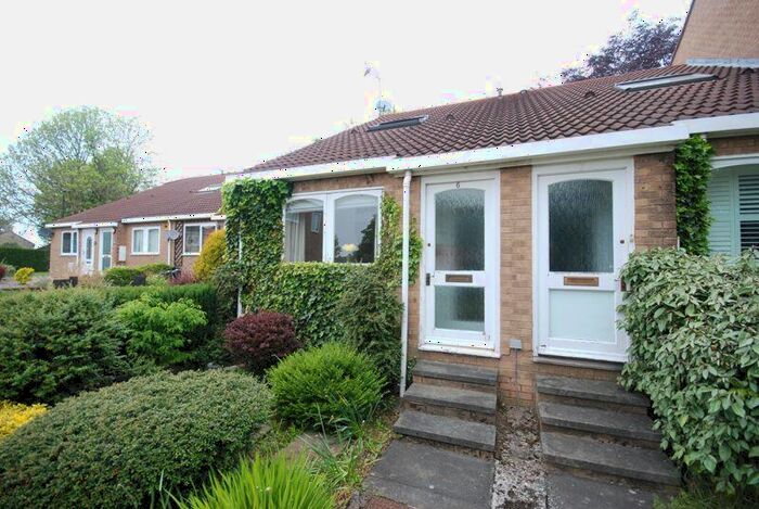 1 Bedroom Semi-Detached Bungalow To Rent In Brandling Mews, Melton Park., NE3