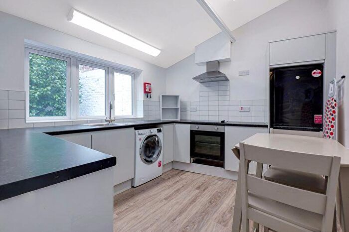 5 Bedroom Terraced House To Rent In Orange Street, Canterbury, CT1