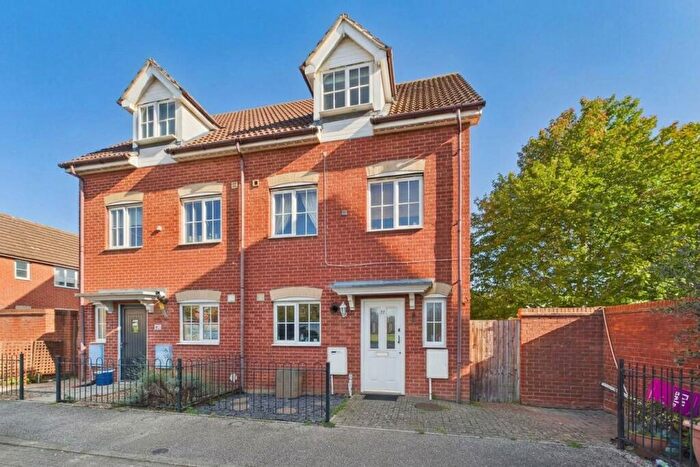 4 Bedroom Semi Detached House For Sale In Richard Easten Road, Thetford, IP24