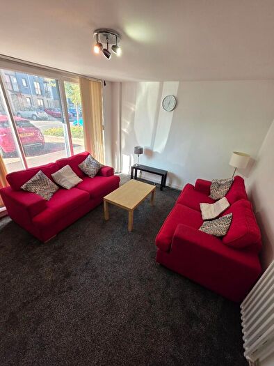 2 Bedroom Flat To Rent In East Pilton Farm Crescent, Edinburgh, EH5