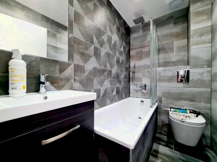 1 Bedroom Flat To Rent In Heath Park Road, Heath Park, Romford, RM2