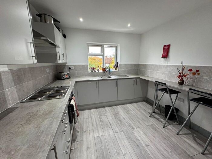 1 Bedroom Studio To Rent In Bensham Lane, Thornton Heath, CR7