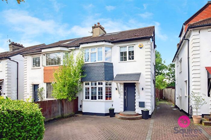4 Bedroom Semi-Detached House For Sale In Holders Hill Road, Mill Hill, London, NW7