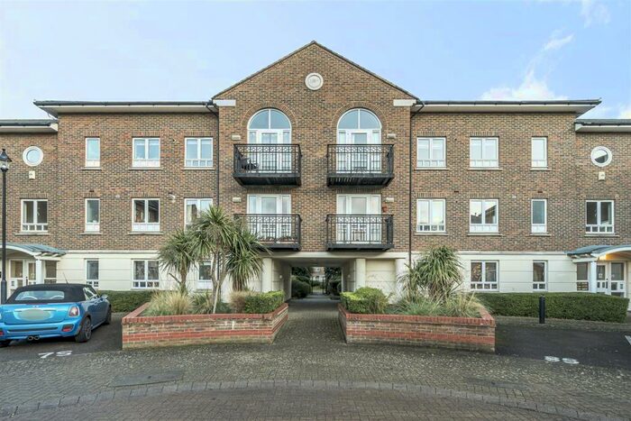 1 Bedroom Flat To Rent In May Bate Avenue, Kingston Upon Thames, KT2