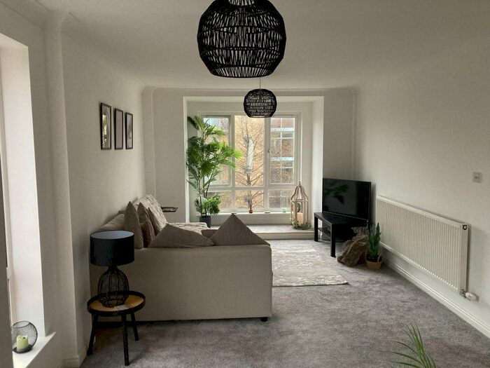 1 Bedroom Flat To Rent In Glan Y Mor, Barry, CF63