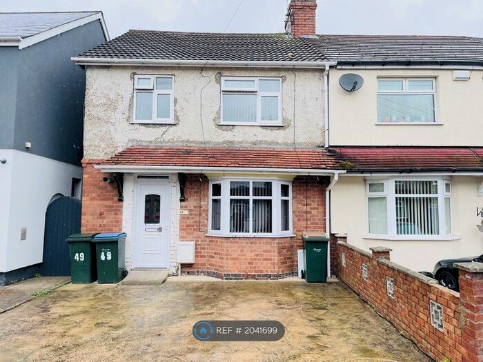3 Bedroom End Of Terrace House To Rent In Wyken Avenue, Coventry, CV2