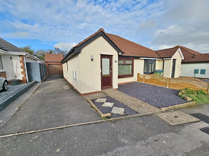 2 Bedroom Semi-Detached Bungalow For Sale In Moraunt Drive, Portchester, PO16