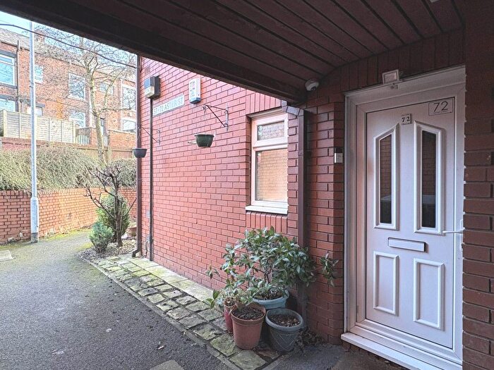 1 Bedroom Flat For Sale In Aster Street, Oldham, OL1