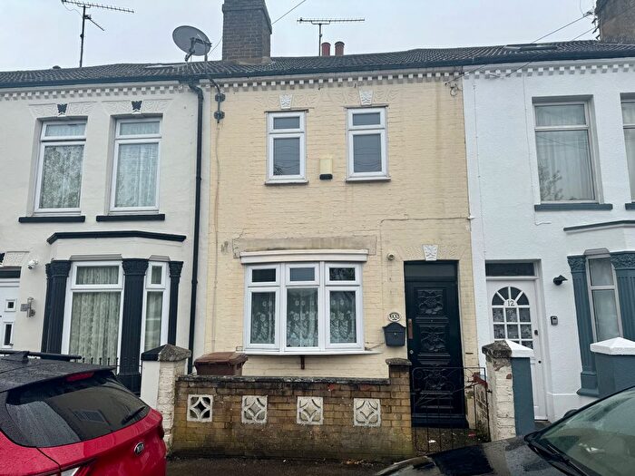 2 Bedroom Terraced House To Rent In Cornwall Road, Gillingham, ME7