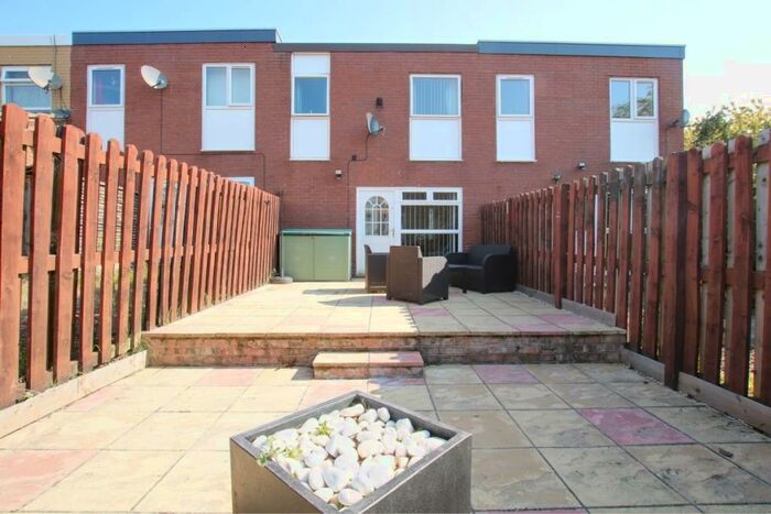 3 Bedroom Terraced House To Rent In Roche Court, Washington, NE38