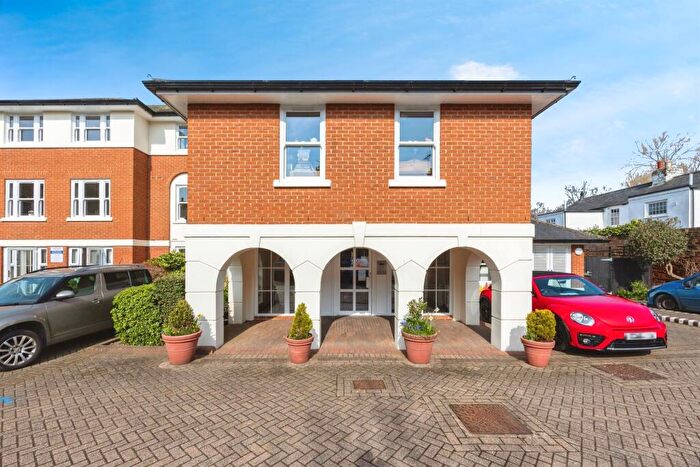 1 Bedroom Flat For Sale In Mulberry Court, Canterbury, CT1
