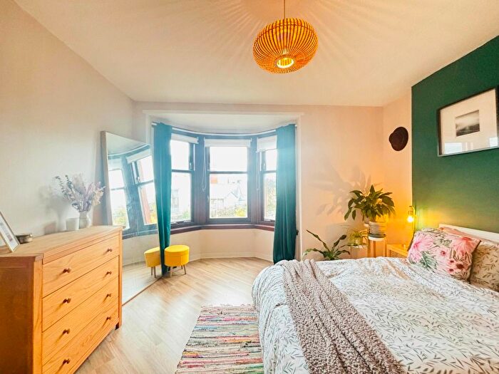 3 Bedroom Flat To Rent In Orchy Street, Cathcart, Glasgow, G44