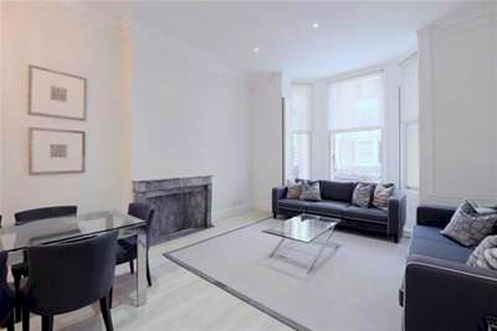 4 Bedroom Flat To Rent In Lexham Gardens, Kensington, W8