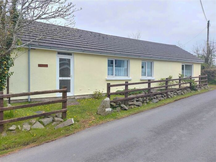3 Bedroom Cottage For Sale In Llanarth, SA47