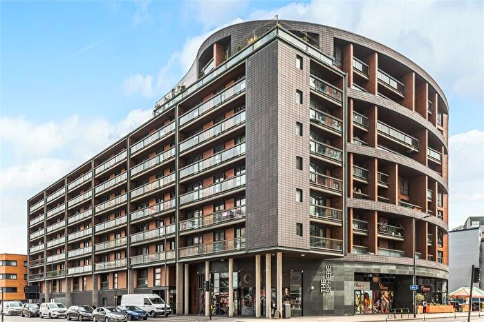 2 Bedroom Flat To Rent In The Sphere, Hallsville Road, London, E16