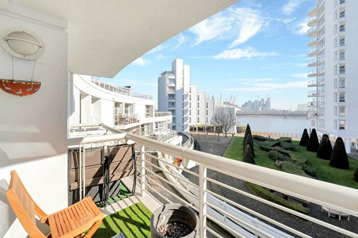 2 Bedroom Flat To Rent In Manchester Road, Canary Wharf, London, E14