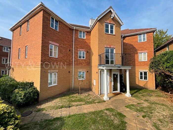 2 Bedroom Apartment To Rent In John William Close, Grays, Essex, RM16