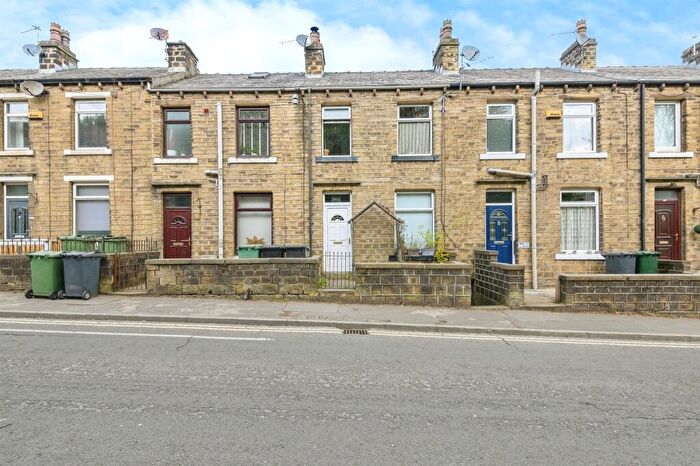 2 Bedroom Terraced House For Sale In Manchester Road, Linthwaite, Huddersfield, HD7