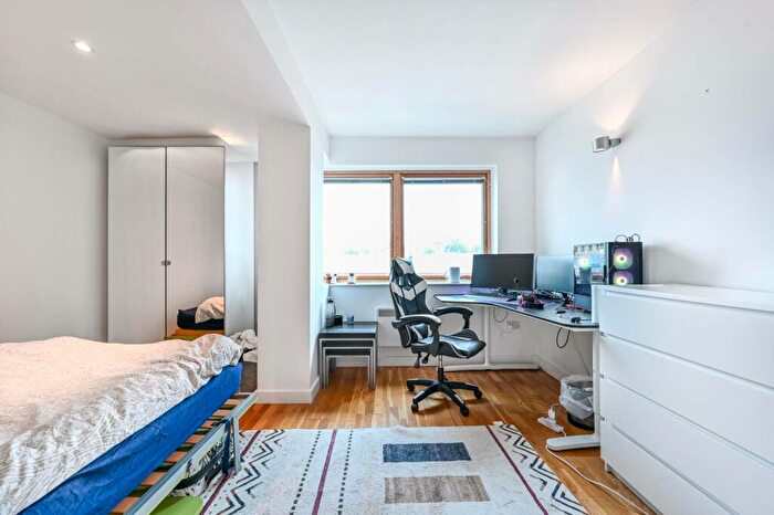 Studio To Rent In St Pancras Way, Camden, London, NW1