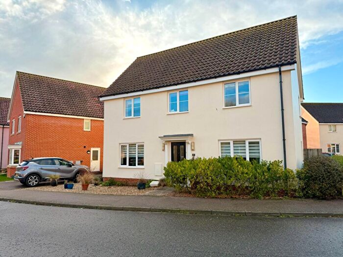 4 Bedroom Detached House For Sale In Swallows Close, Hollesley, Woodbridge, IP12