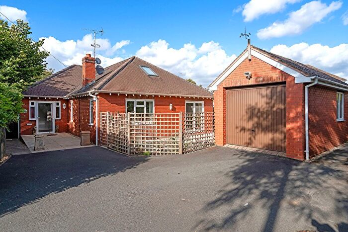 4 Bedroom Detached House For Sale In Leckhampton Road, Leckhampton, Cheltenham, GL53