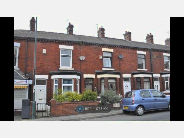 2 Bedroom Terraced House To Rent In Lodge Lane, Hyde, SK14