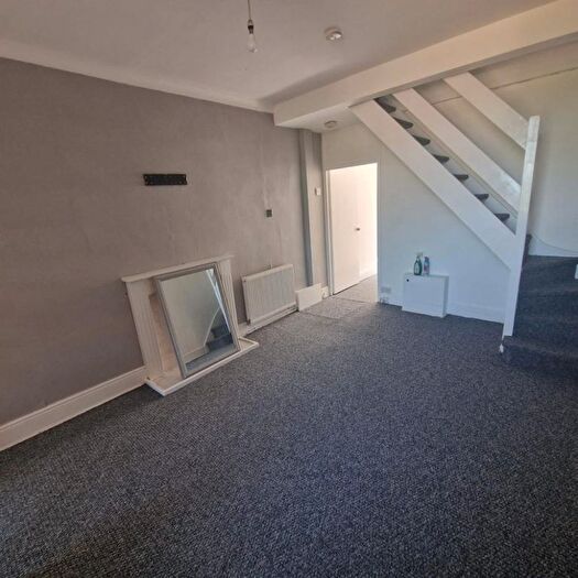 2 Bedroom Terraced House To Rent In Hoult Sreeet, Derby, DE22