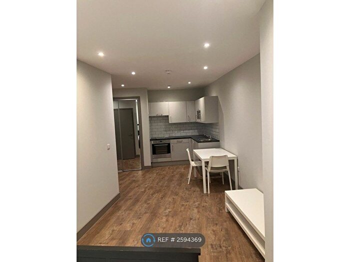 Studio To Rent In Week Street, Maidstone, ME14