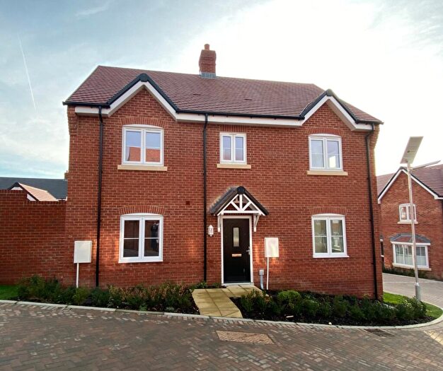 4 Bedroom Detached House For Sale In Selborne Park, Selborne Road, Alton, Hampshire, GU34