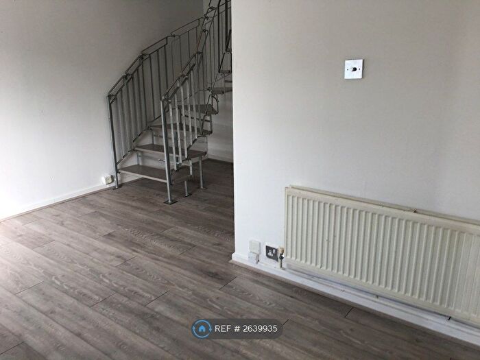 1 Bedroom Semi-Detached House To Rent In Aldenham Drive, Uxbridge, UB8