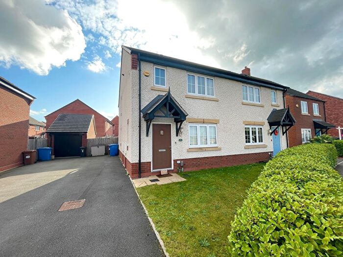 3 Bedroom Semi-Detached House To Rent In Oak Way, Lichfield, WS13