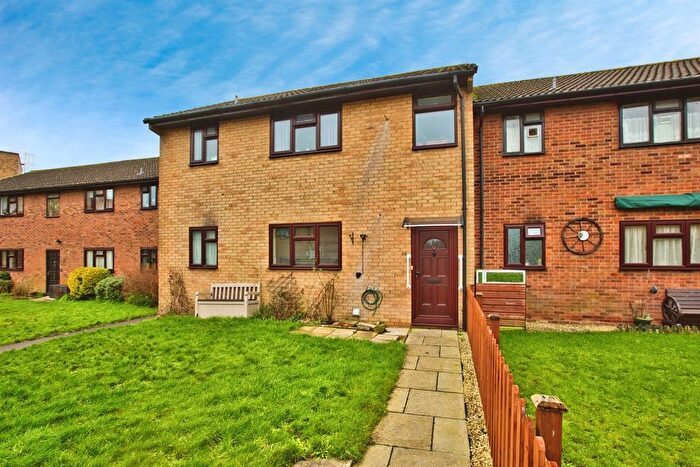 1 Bedroom Flat For Sale In Kiddles, Yeovil, BA21
