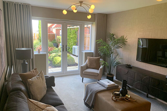 4 Bedroom Detached House For Sale In Halstead Road, Kirby Cross, Frinton-on-Sea, CO13