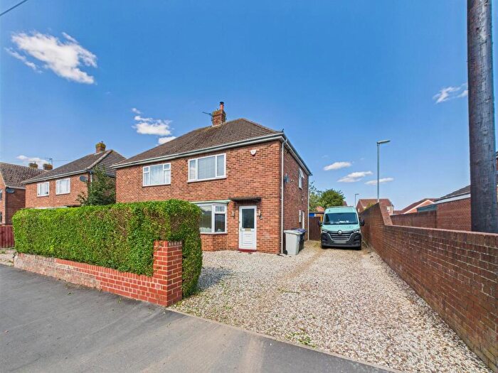 2 Bedroom Property For Sale In Broadley Crescent, Louth, LN11