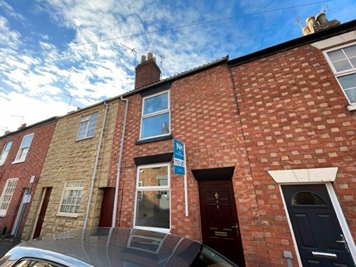 2 Bedroom Terraced House To Rent In Albert Street, Loughborough, LE11