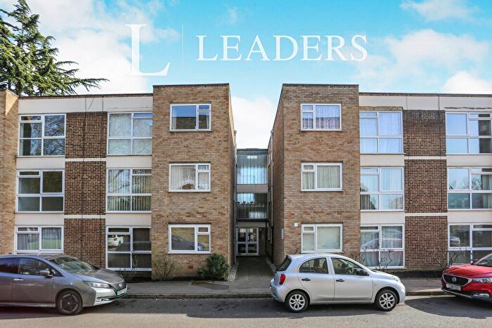 1 Bedroom Flat To Rent In Woodstock Gardens, Beckenaham, BR3