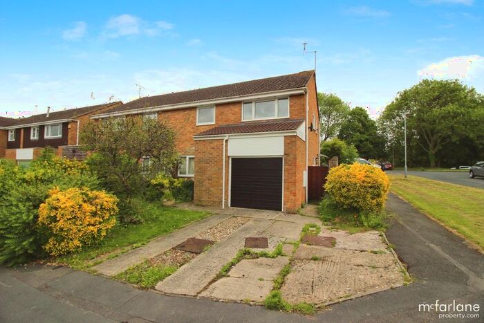 3 Bedroom Semi-Detached House To Rent In Bevisland, Eldene, Swindon, SN3