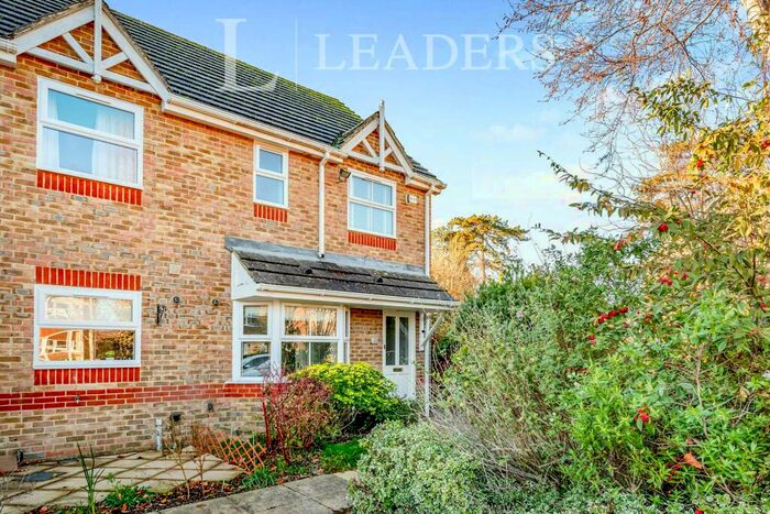 3 Bedroom End Of Terrace House To Rent In Bowes Close, Horsham, RH13