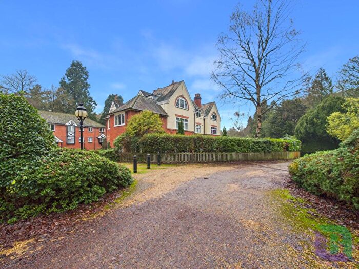 1 Bedroom Flat For Sale In The Knoll, Aspley Heath, Milton Keynes, MK17