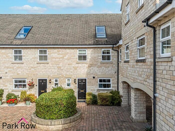 3 Bedroom Terraced House For Sale In Lakeside Approach, Barkston Ash, Tadcaster, LS24