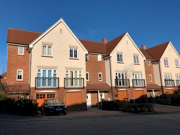 3 Bedroom Property To Rent In Chandlers Field Drive, Haywards Heath RH16