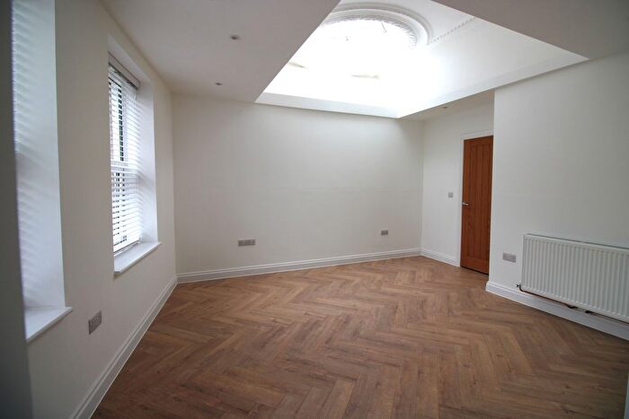 1 Bedroom Flat To Rent In Leopold Street, CT11