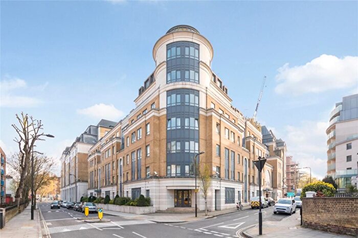 3 Bedroom Flat For Sale In Kilburn Priory, London, NW6