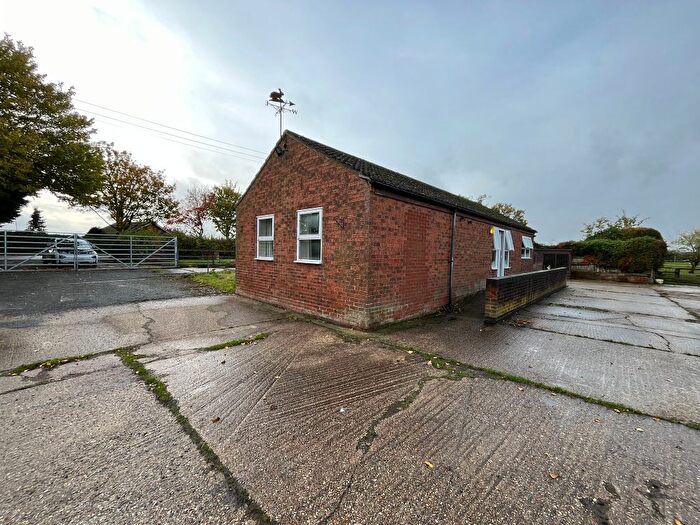 2 Bedroom Detached Bungalow To Rent In Yarburgh, Louth, LN11