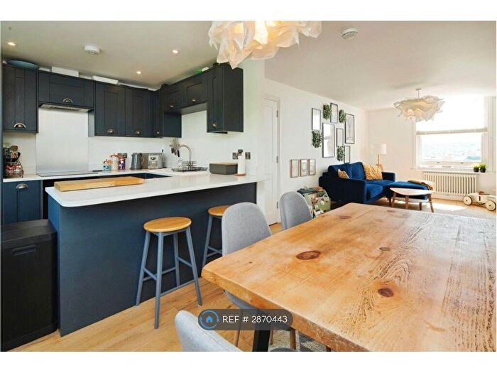 3 Bedroom Maisonette To Rent In Buckingham Road, Brighton, BN1